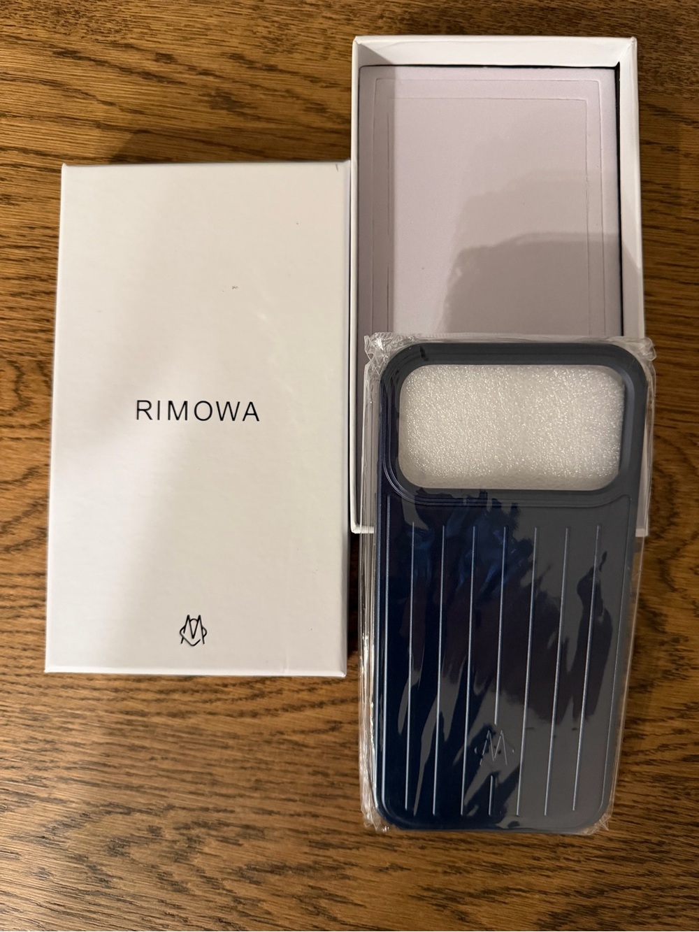 RIMOWA Dark Blue Ribbed Phone 17 Pro Max Case